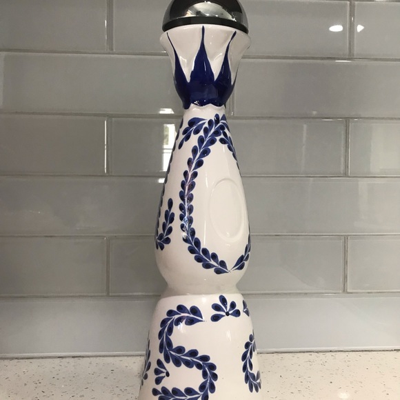 COPY - Clase Azul Reposado Tequila - 750ml Empty Bottle - great Condition - Picture 3 of 6